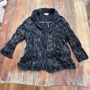LanVie Black and White Printed Crinkle Jacket Size 12